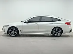 2021 BMW 6 Series GT 630i M Sport Package, белый — фото 2