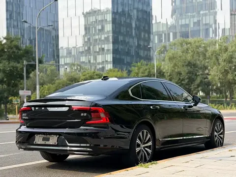 2021 Volvo S90 B5