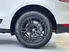 2021 Porsche Macan 2.0T, белый — фото 15