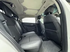 2023 Honda Vezel 1.5L CVT Pioneer, белый — фото 12