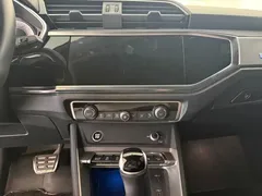 2022 Audi Q3 45 TFSI quattro Fashion Sport — фото 13