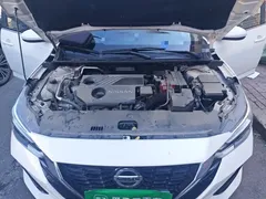 2022 Nissan Sylphy 1.6L XL CVT, белый — фото 21