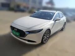 2022 Mazda 3 2.0L, белый — фото 2