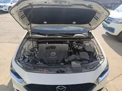 2022 Mazda 3 2.0L, белый — фото 11