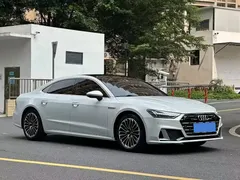 2022 Audi A7L 45 TFSI S-line, белый — фото 1