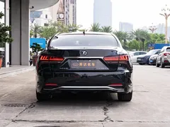 2021 Lexus LS 500h, чёрный — фото 5