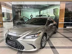 2022 Lexus ES 200 — фото 1