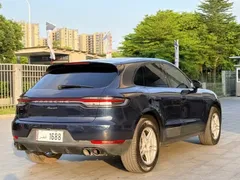 2021 Porsche Macan 2.0T, чёрный — фото 2
