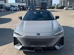 2022 Changan UNI-V 1.5T — фото 2