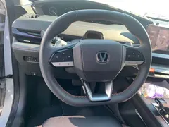 2022 Changan UNI-V 1.5T — фото 7
