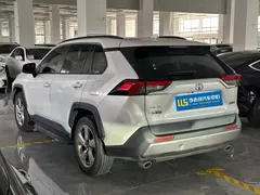 2021 Toyota RAV4 2.0L CVT, белый — фото 4