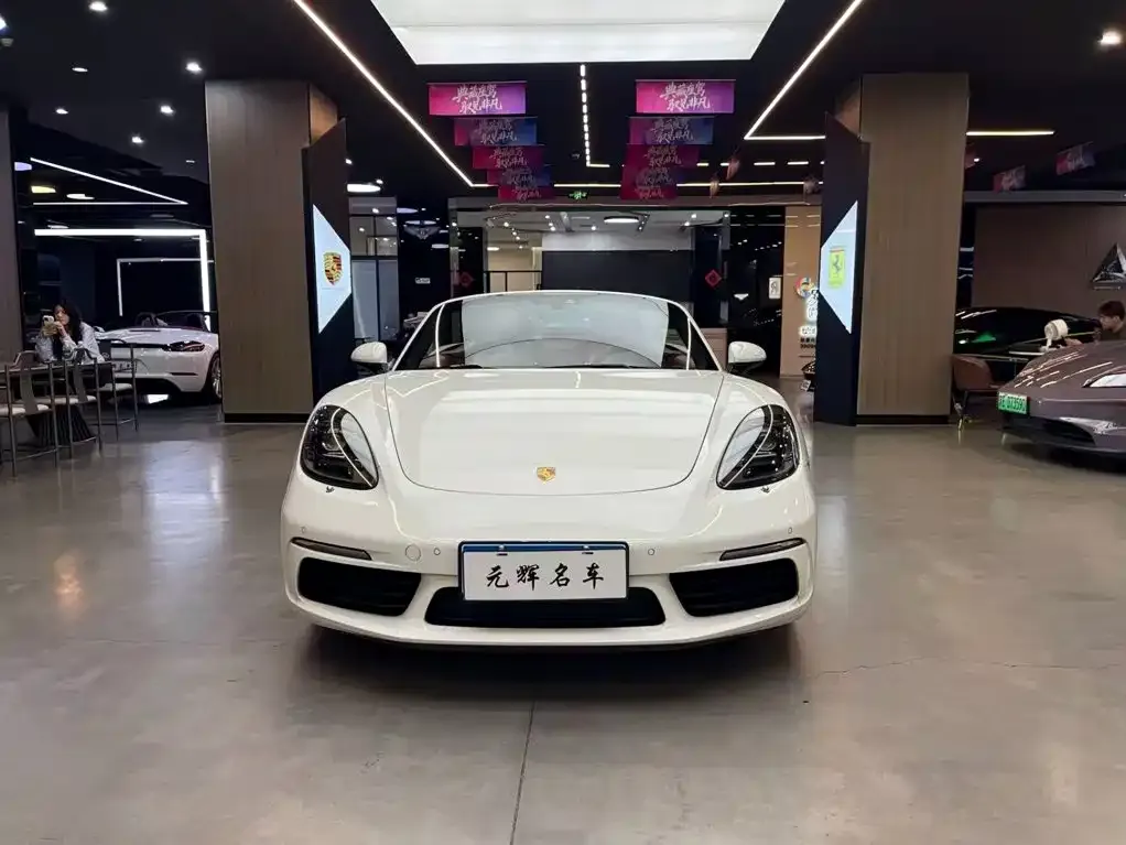 2022 Porsche 718 Boxster 2.0T