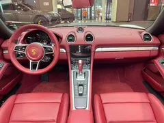 2022 Porsche 718 Boxster 2.0T, белый — фото 4