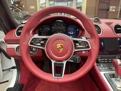 2022 Porsche 718 Boxster 2.0T, белый — фото 8