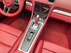 2022 Porsche 718 Boxster 2.0T, белый — фото 14