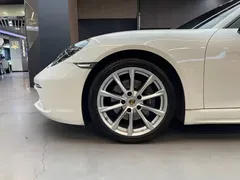 2022 Porsche 718 Boxster 2.0T, белый — фото 16