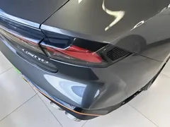2022 Changan UNI-V 1.5T — фото 8