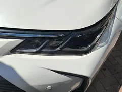 2021 Toyota Corolla Hybrid 1.8L E-CVT Elite, белый — фото 5