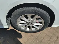 2021 Toyota Corolla Hybrid 1.8L E-CVT Elite, белый — фото 6