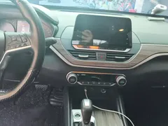 2021 Nissan Teana 2.0L XL, белый — фото 13