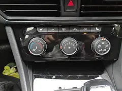 2022 Volkswagen Sagitar 280TSI DSG — фото 16