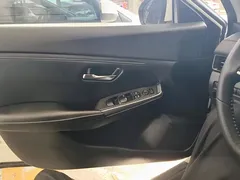 2021 Nissan Sylphy 1.6L XL CVT, белый — фото 7