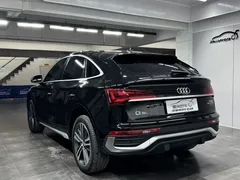2021 Audi Q5L Sportback 40 TFSI, чёрный — фото 5