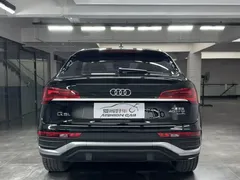 2021 Audi Q5L Sportback 40 TFSI, чёрный — фото 6