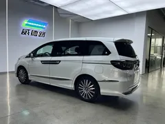2022 Honda Elysion 2.0L e:HEV, белый — фото 5