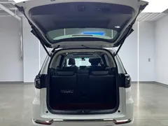2022 Honda Elysion 2.0L e:HEV, белый — фото 9