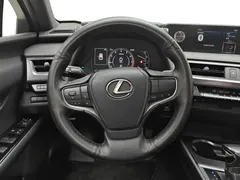 2020 Lexus UX 200 — фото 15