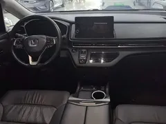 2022 Honda Odyssey 2.0L e:HEV, синий — фото 12