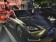 2022 Lexus ES 200, зелёный — фото 2
