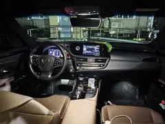 2022 Lexus ES 200, зелёный — фото 6