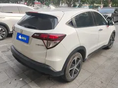 2020 Honda Vezel 1.5L CVT Luxury, белый — фото 3