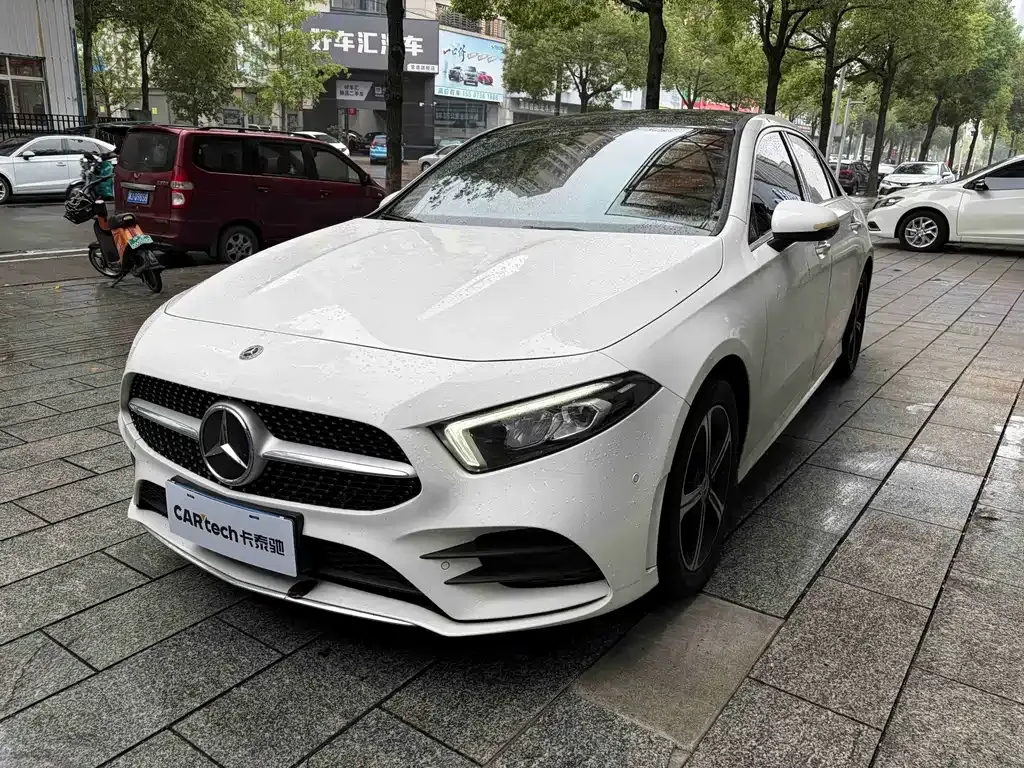 2022 Mercedes-Benz A-Class A 200 L