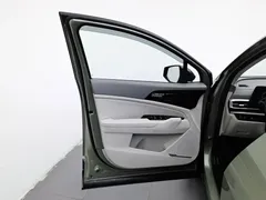 2023 Kia Sportage 1.5T, зелёный — фото 8