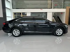 2022 Volkswagen Passat 280TSI Elite, чёрный — фото 4