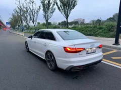 2022 Audi A4L 40 TFSI Luxury Sport, белый — фото 8