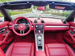2022 Porsche 718 Boxster 2.0T — фото 9