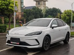 2025 BYD Seal 05 PHEV DM-i Smart Drive 55km Luxury, белый — фото 1
