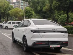 2025 BYD Seal 05 PHEV DM-i Smart Drive 55km Luxury, белый — фото 11