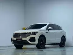2022 Volkswagen Touareg 2.0TSI, белый — фото 2