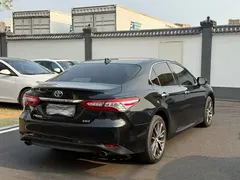 2021 Toyota Camry 2.5G, чёрный — фото 9