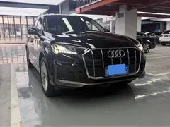 2021 Audi Q7 45 TFSI quattro S line Luxury, чёрный — фото 1