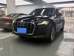 2021 Audi Q7 45 TFSI quattro S line Luxury, чёрный — фото 2