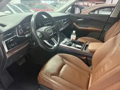 2021 Audi Q7 45 TFSI quattro S line Luxury, чёрный — фото 3