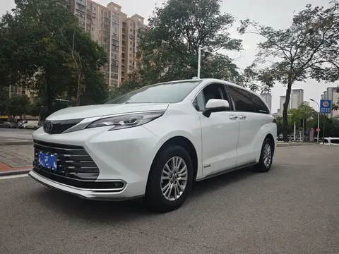 2021 Toyota Sienna 2.5L