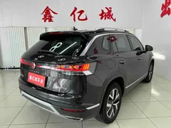 2023 Volkswagen Tayron 280TSI Plus, чёрный — фото 4