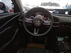 2022 Mazda CX-30 2.0L, белый — фото 11